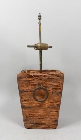 NATURAL WOODEN BASE LAMPContainer