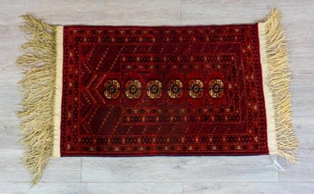 ORIENTAL RUGOriental Rug - Red