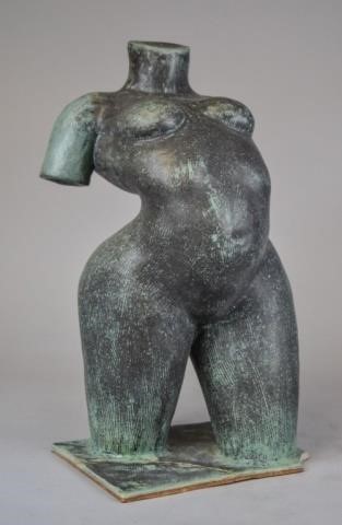 POTTERY SCULPTURE OF A TORSOPottery 3406d2