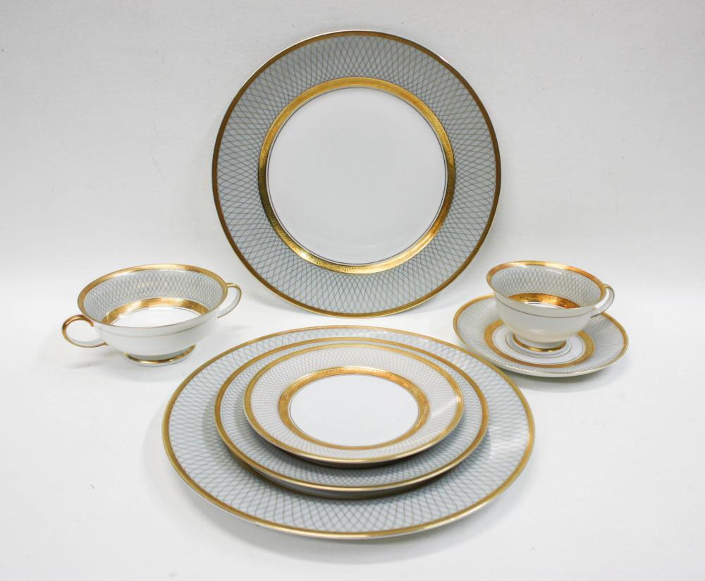 NINETY-NINE PIECE ROSENTHAL CHINA SETNINETY-NINE