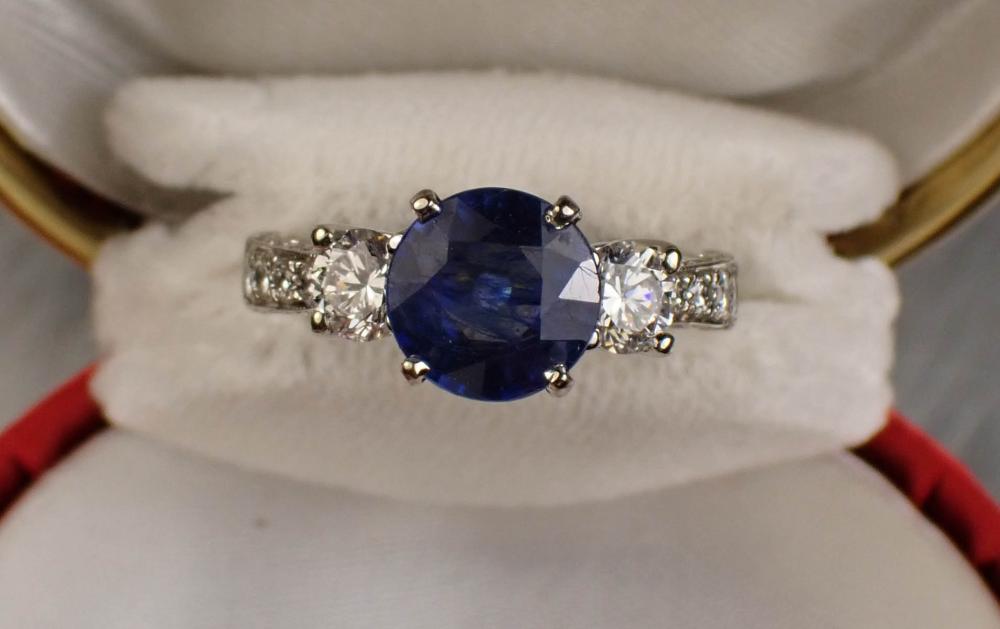 SAPPHIRE, DIAMOND AND WHITE GOLD