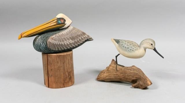 2 WOOD CARVED SHORE BIRDS2 wood