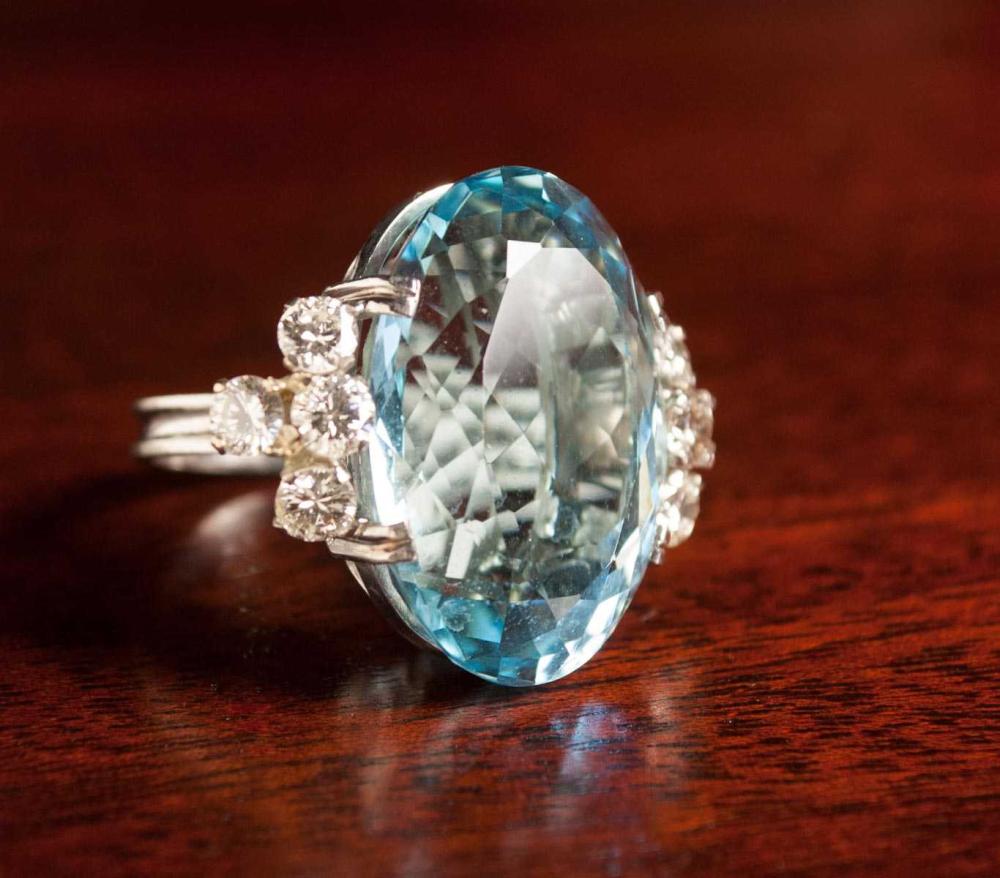 FORMAL DIAMOND AQUAMARINE AND 33e1c6