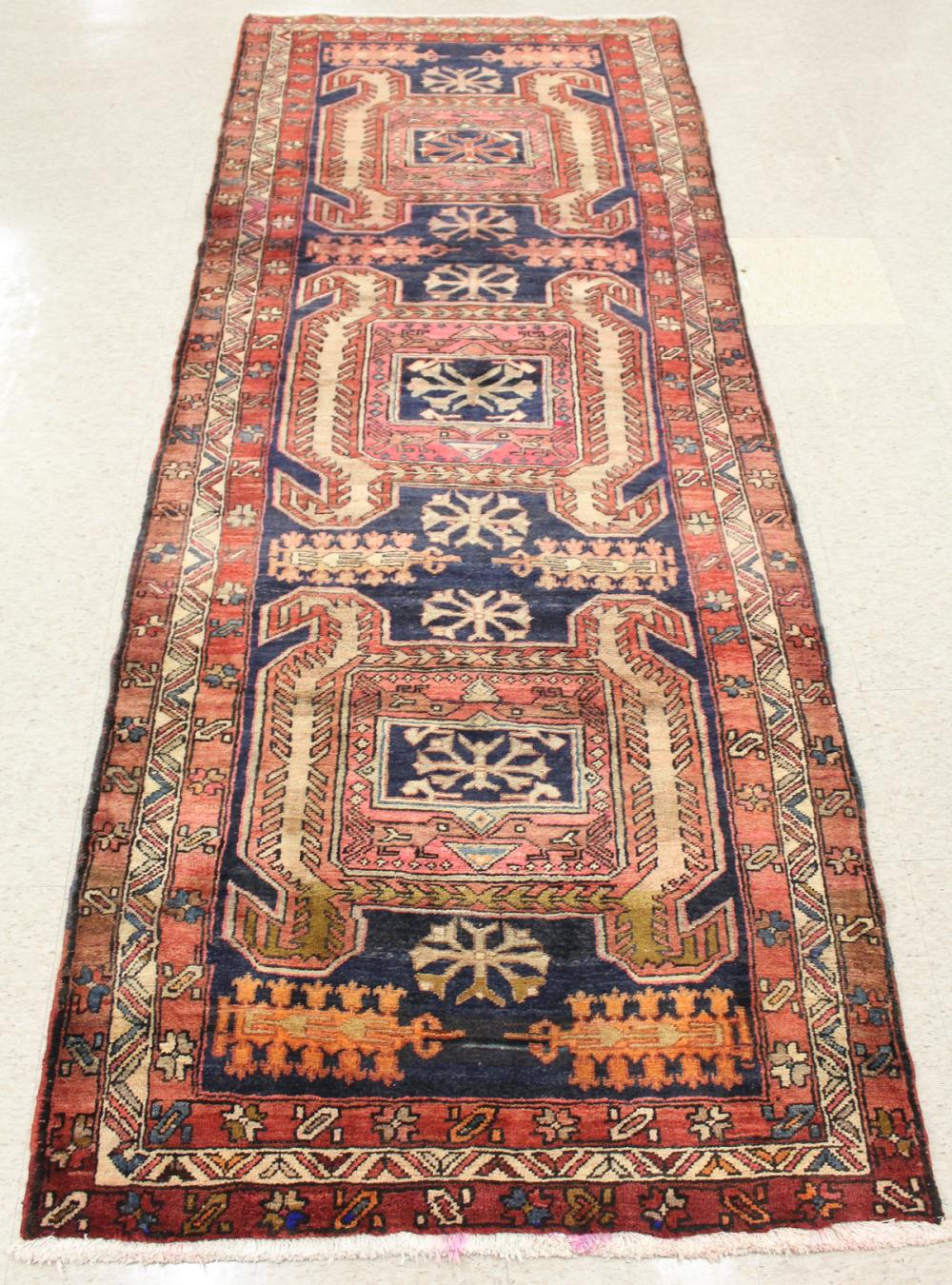 HAND KNOTTED PERSIAN TRIBAL AREA 33e350