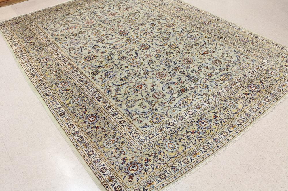 SEMI ANTIQUE PERSIAN ISFAHAN CARPET  33e39d