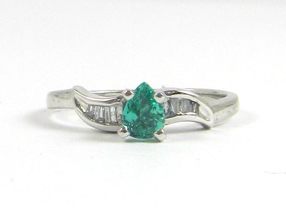 EMERALD DIAMOND AND FOURTEEN KARAT 33e72c