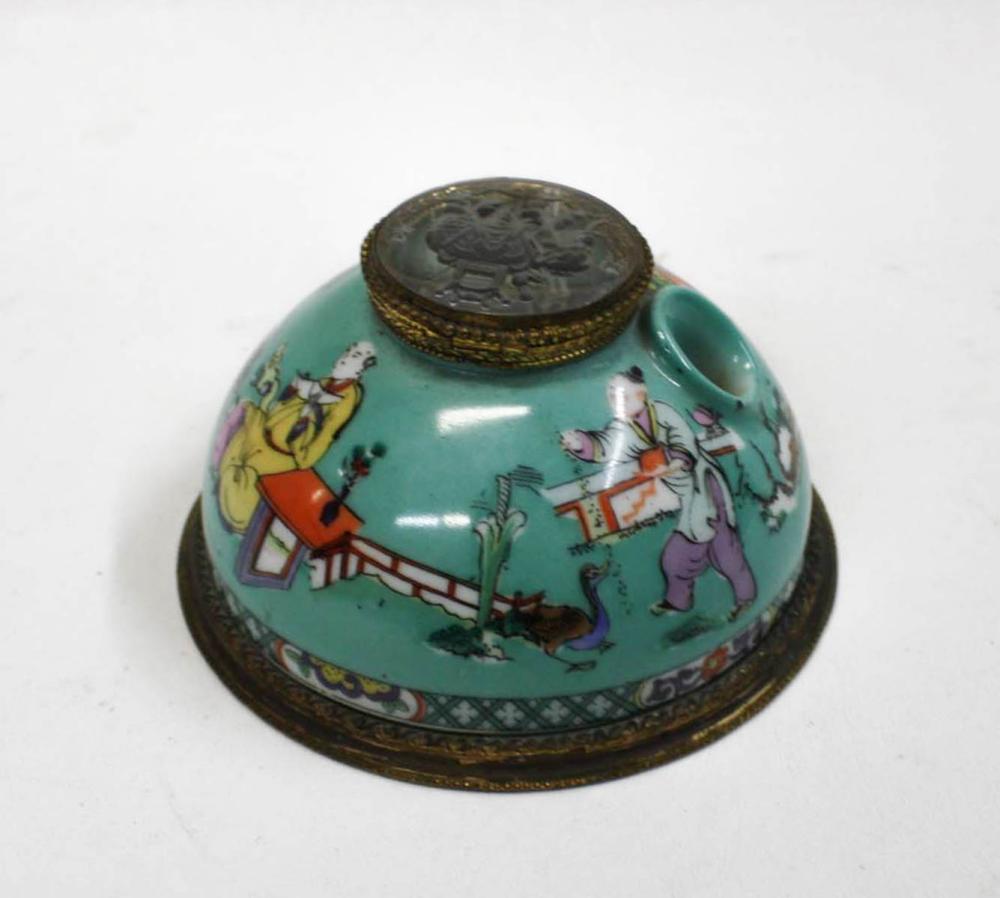 CHINESE EXPORT PORCELAIN INKWELL