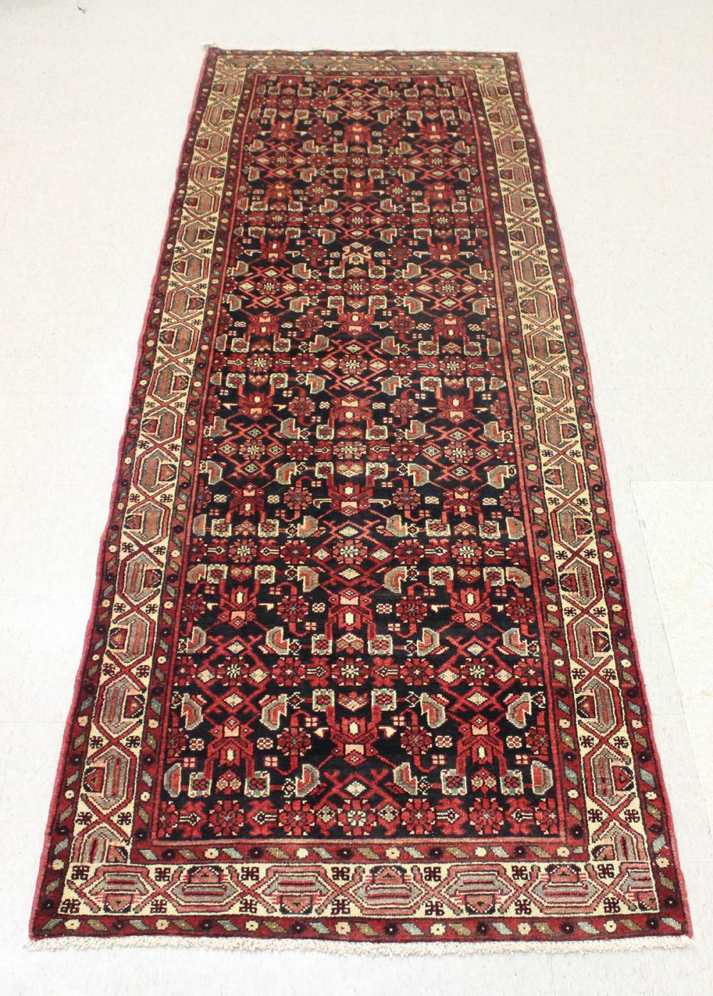 HAND KNOTTED PERSIAN AREA RUG  33e8af
