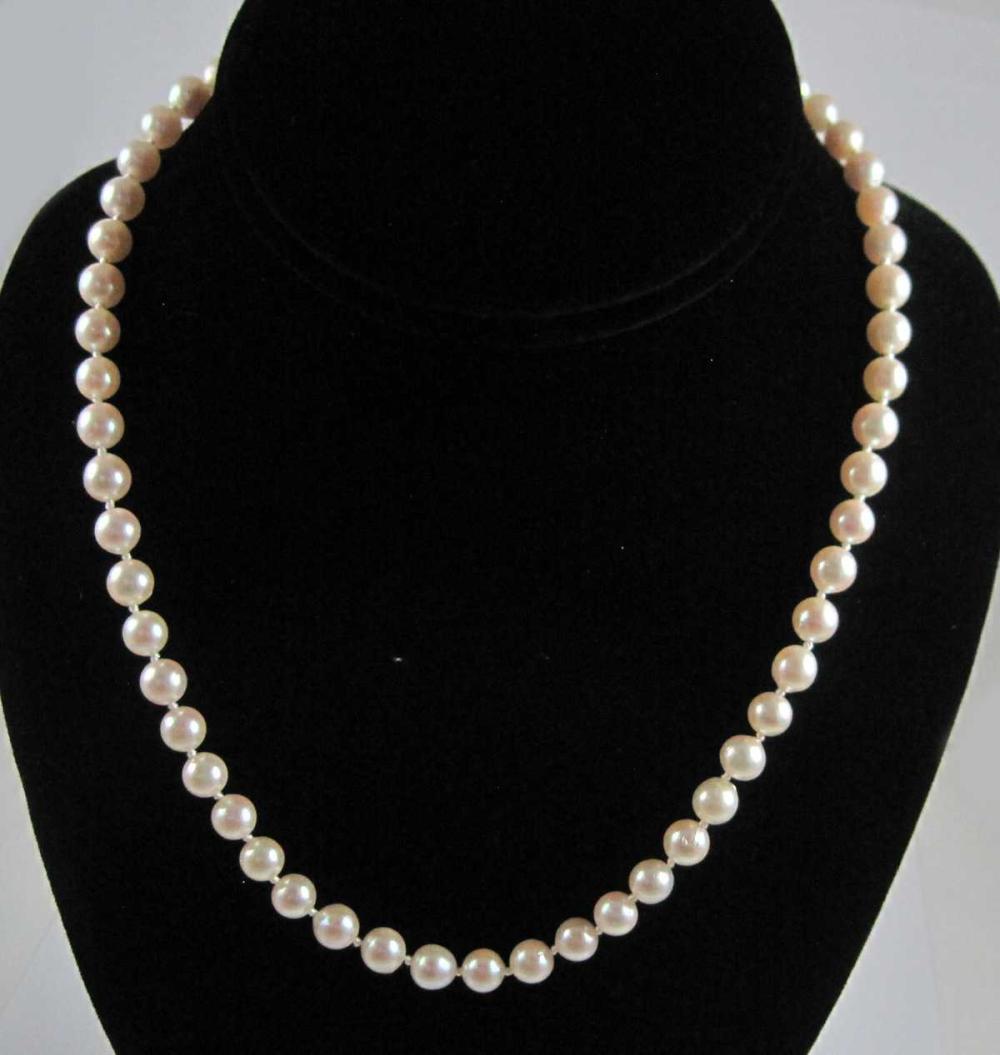 JAPANESE CULTURED AKOYA PEARL NECKLACE 33e8bb