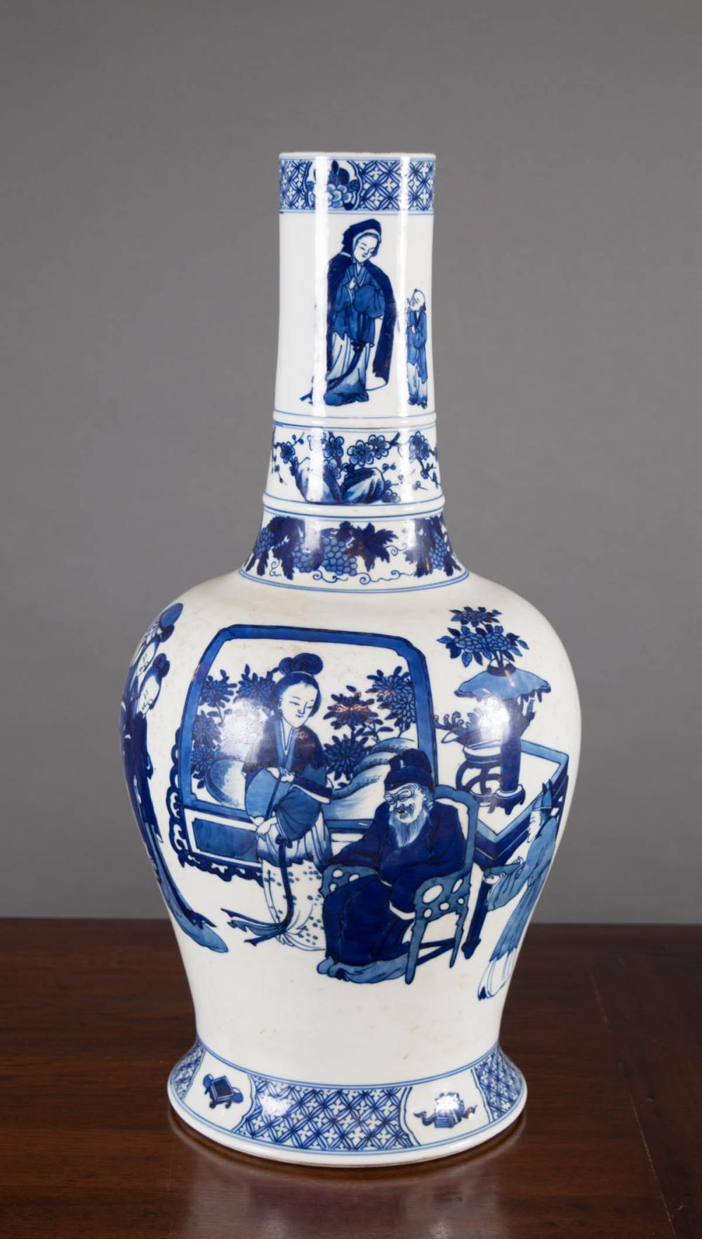 CHINESE BLUE AND WHITE PORCELAIN