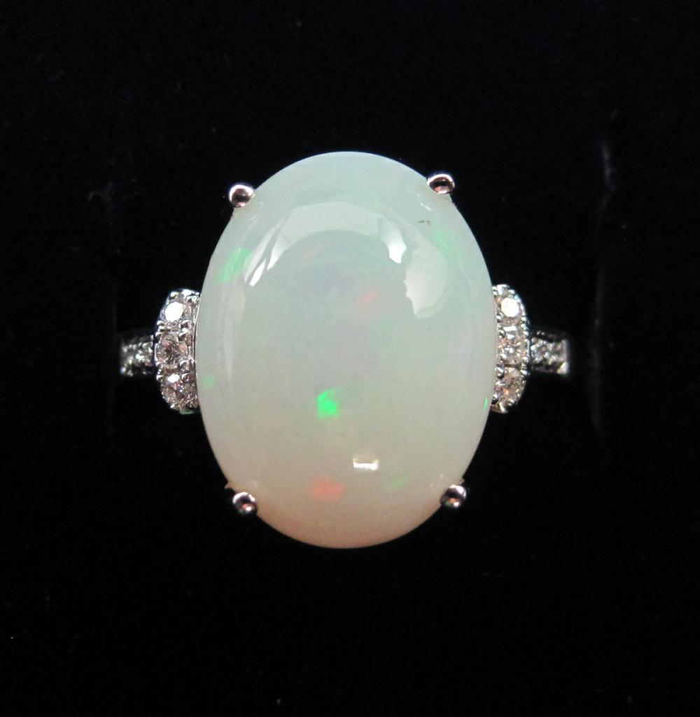 OPAL DIAMOND AND EIGHTEEN KARAT 33e977