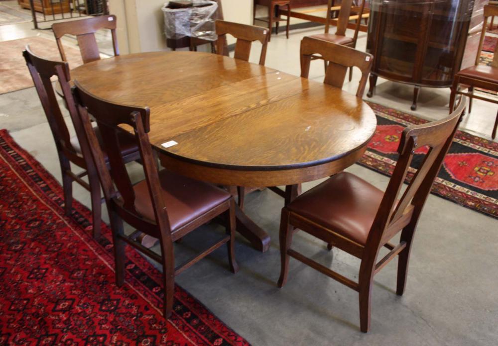 ROUND OAK PEDESTAL DINING TABLE, SIX