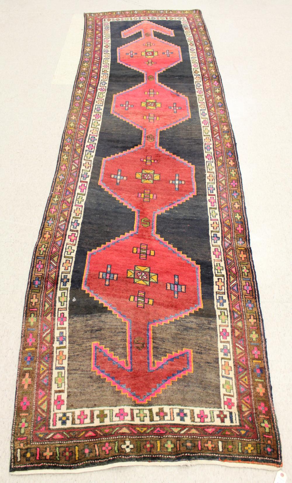 HAND KNOTTED PERSIAN TRIBAL AREA