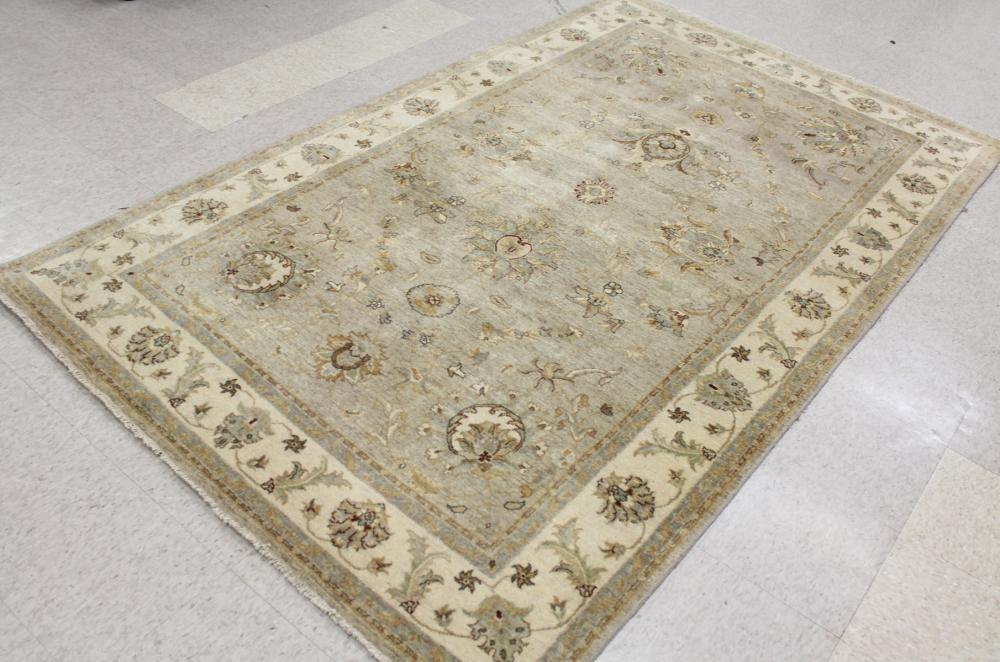 HAND KNOTTED ORIENTAL AREA RUG  33e9bc