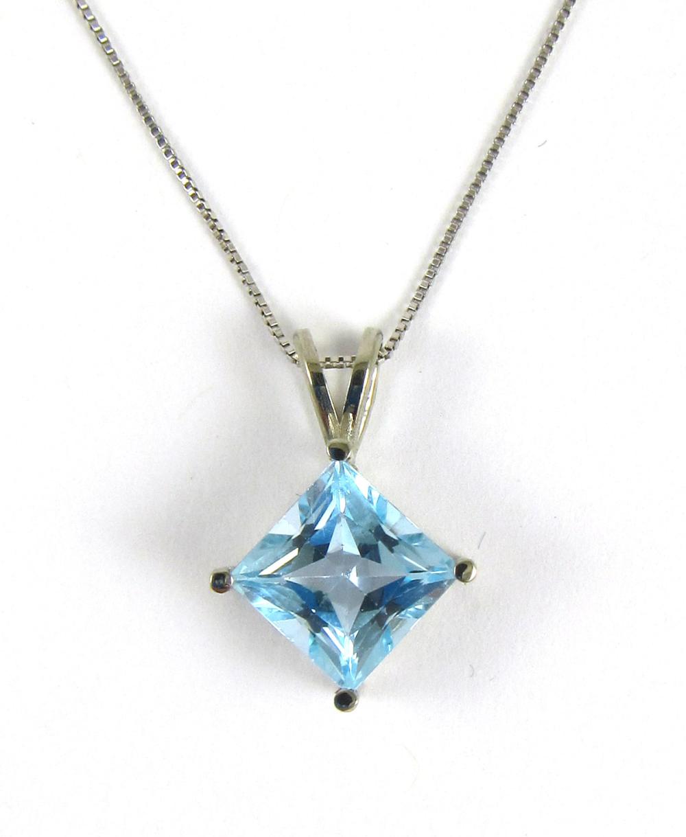 BLUE TOPAZ AND WHITE GOLD PENDANT 33ea2b