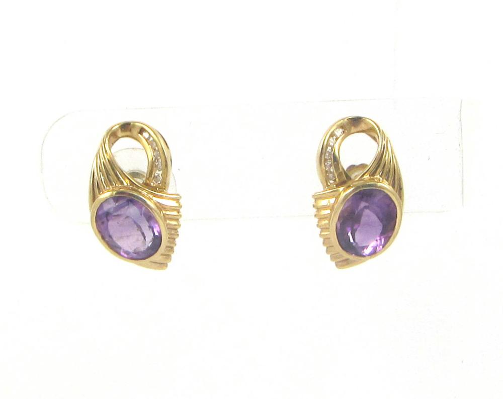 A PAIR OF AMETHYSTS DIAMONDS AND 33eab9