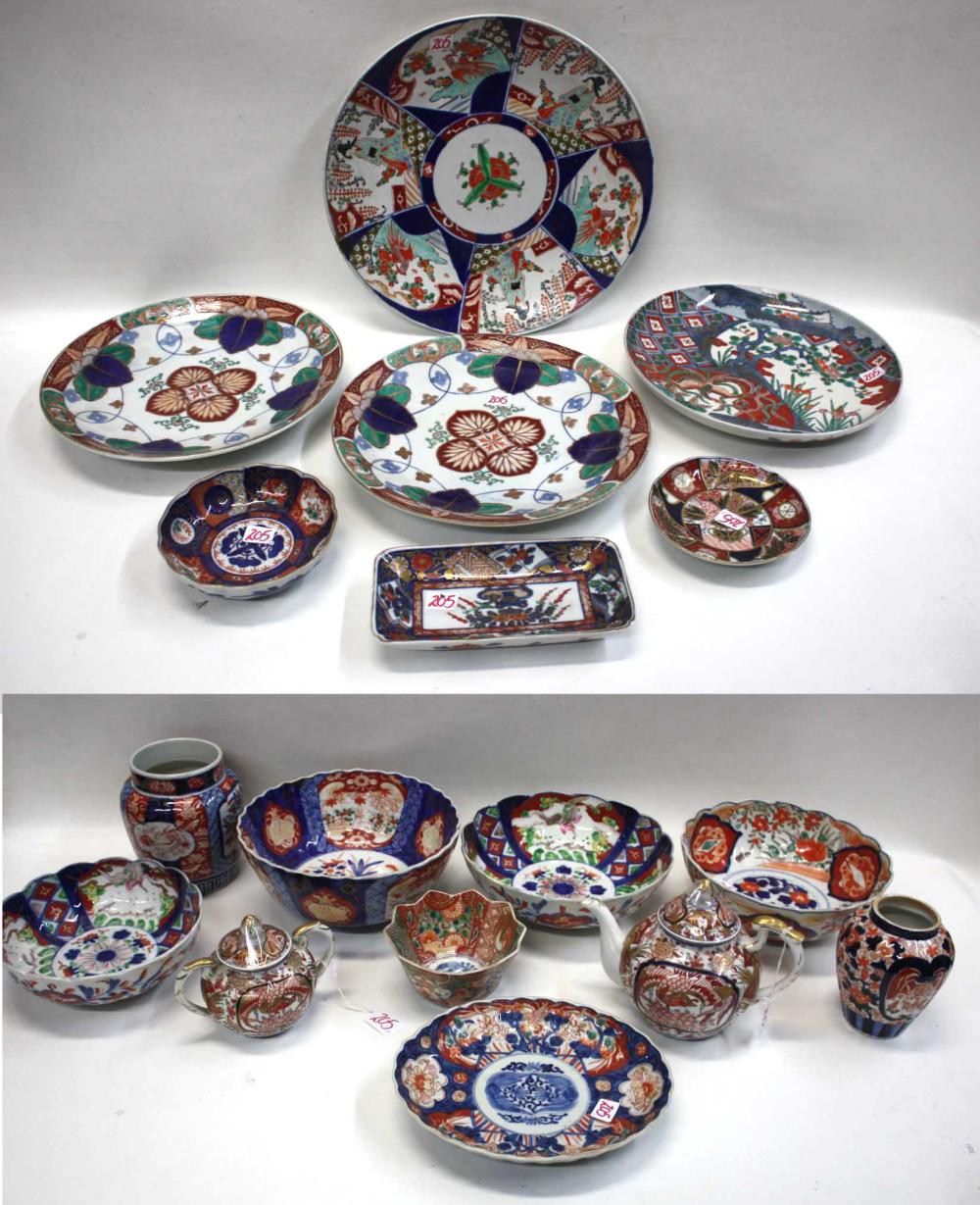 COLLECTION OF SEVENTEEN JAPANESE IMARI