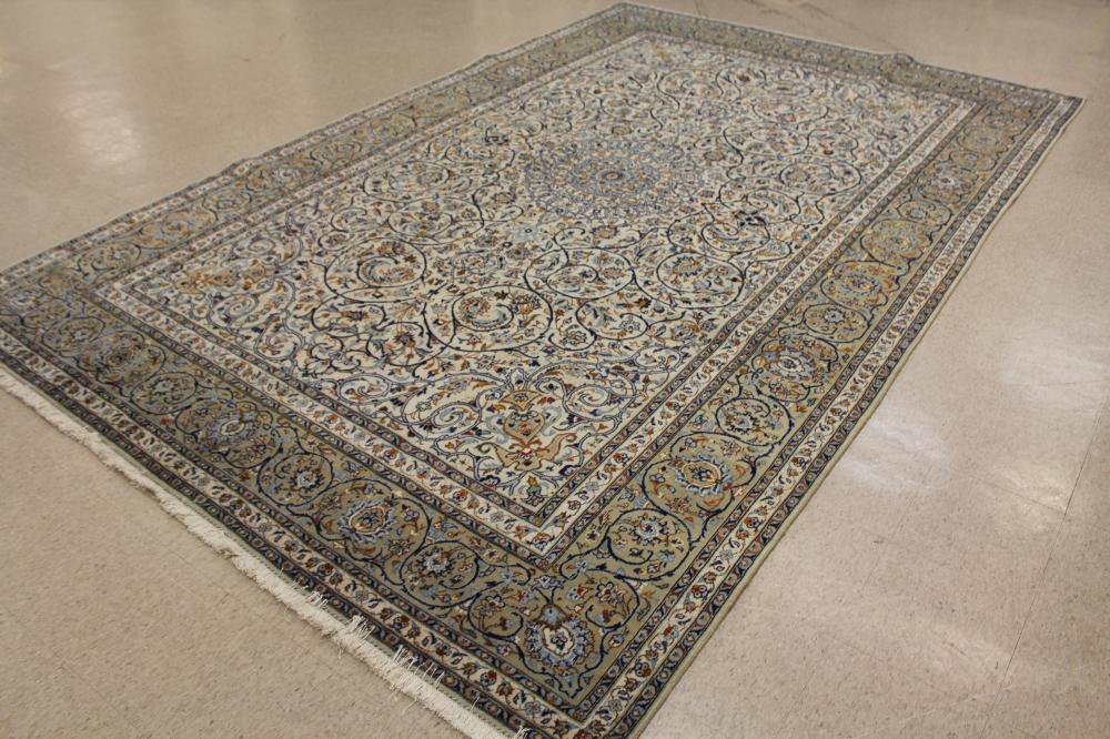 SEMI ANTIQUE PERSIAN KASHAN CARPET  33ee31