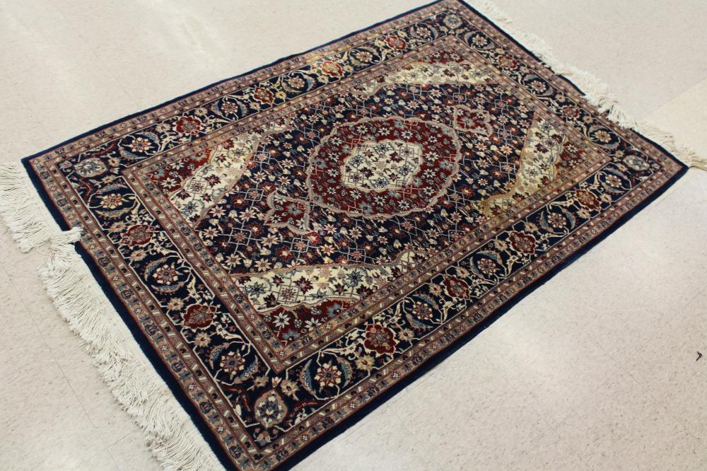 HAND KNOTTED ORIENTAL AREA RUG  33ee7c