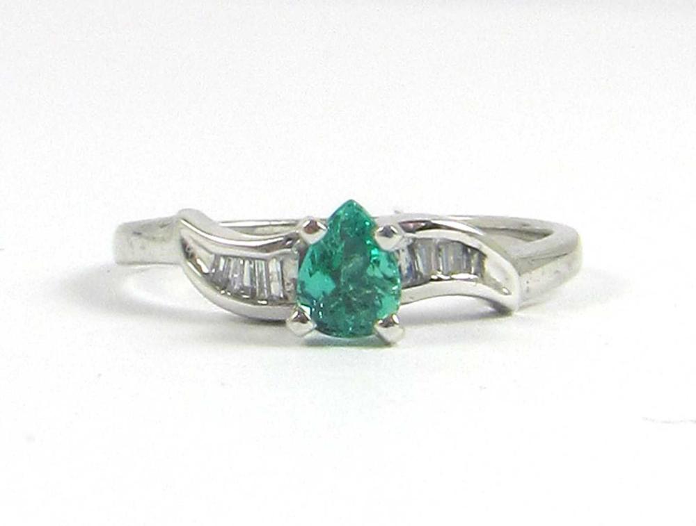 EMERALD DIAMOND AND FOURTEEN KARAT 33ef68