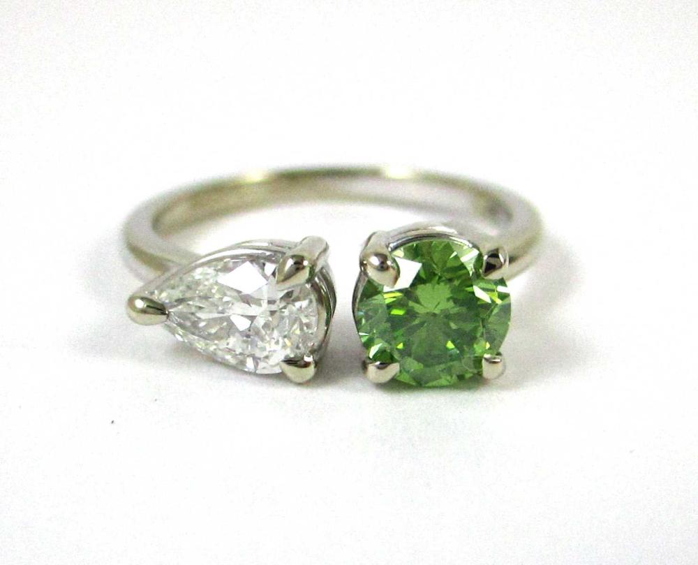 WHITE DIAMOND GREEN DIAMOND AND 33f01a