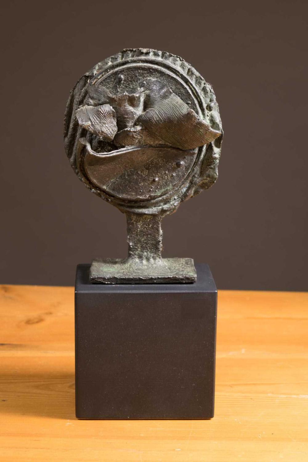 BRONZE SCULPTURE TITLED "FLOWER