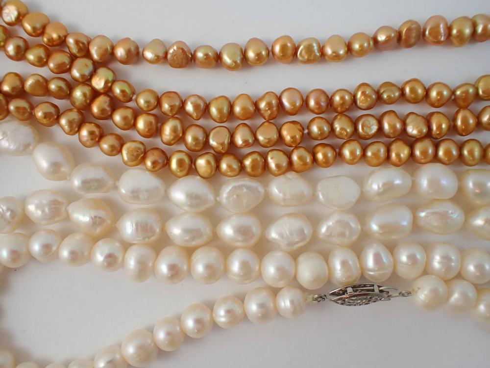 THREE FRESHWATER PEARL NECKLACES  33f0cb