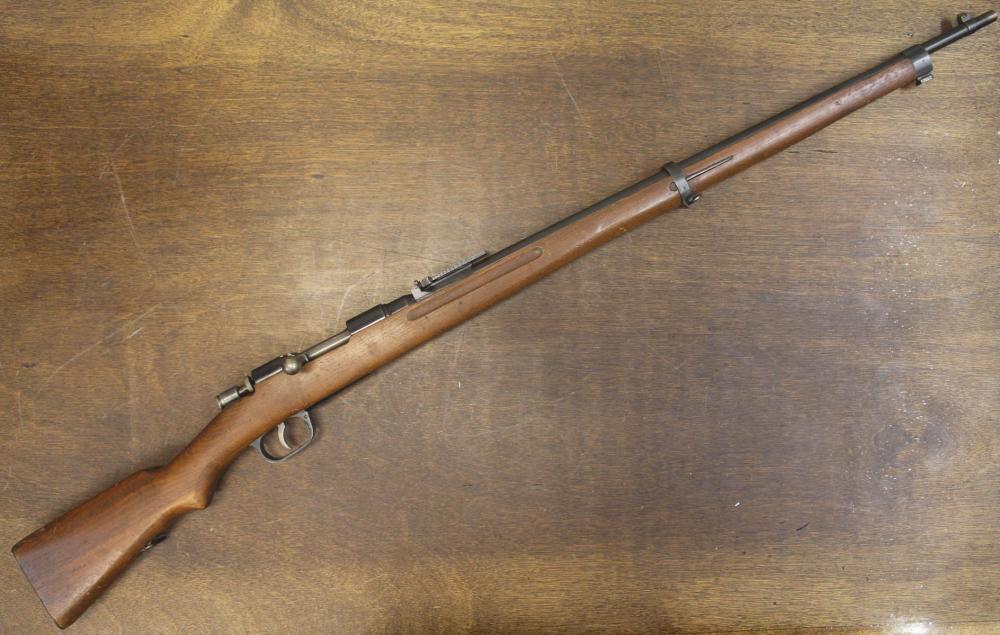 UNMARKED BOLT ACTION MAUSER RIFLEUNMARKED