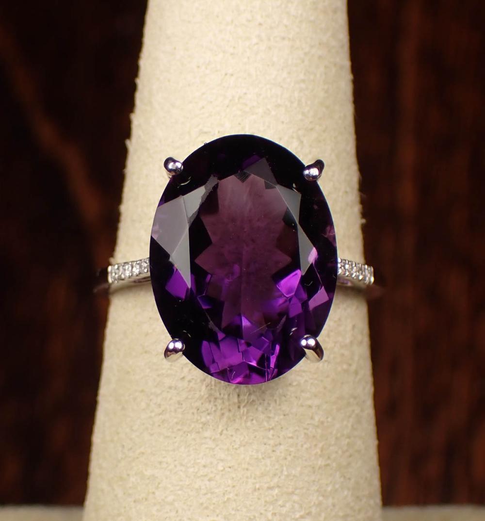 AMETHYST, DIAMOND AND WHITE GOLD