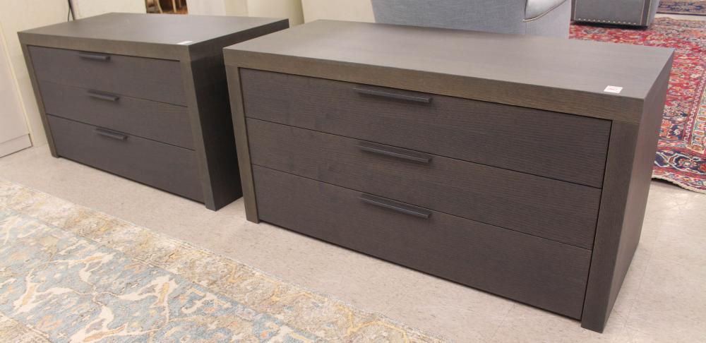 A PAIR OF CONTEMPORARY THREE DRAWER 341c20