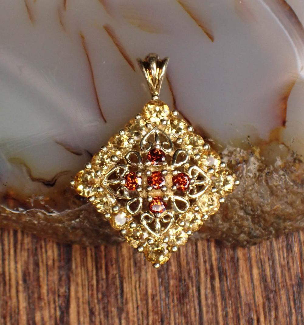 CITRINE, GARNET AND YELLOW GOLD