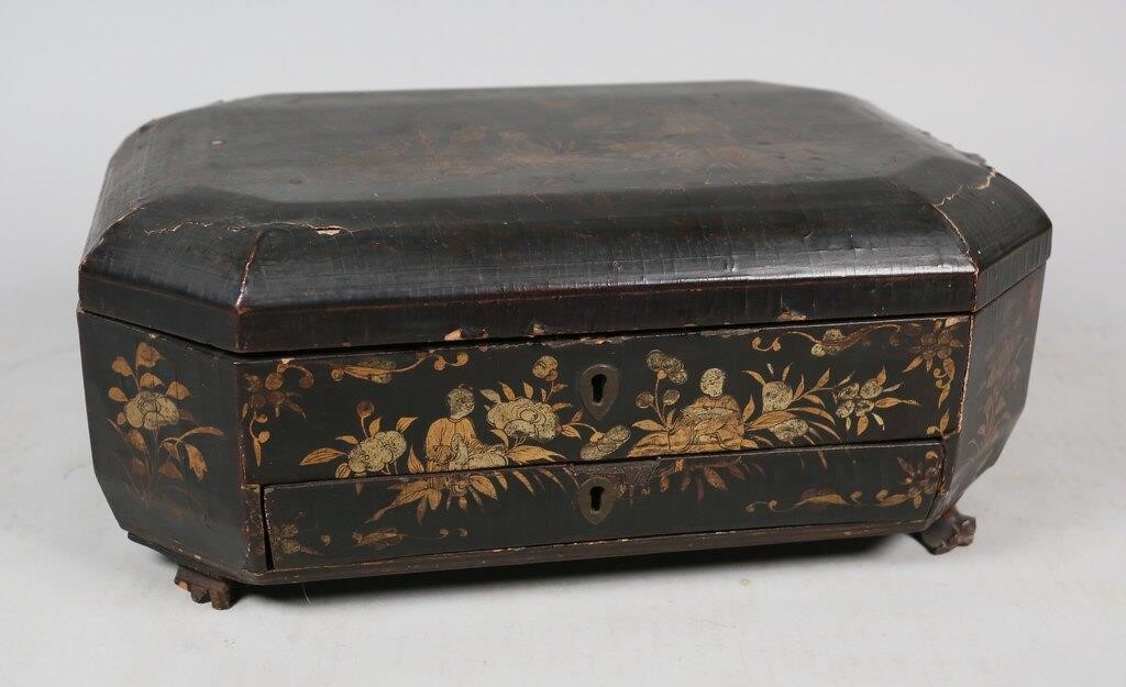 CHINESE EXPORT LACQUER SEWING BOXChinese 341dfd