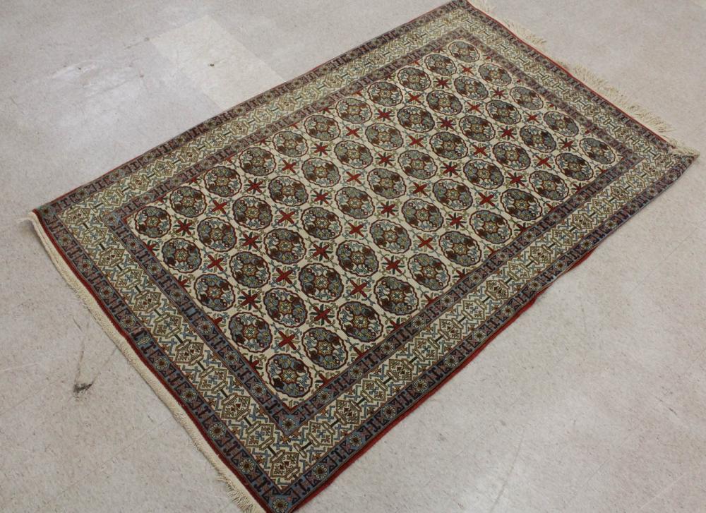 HAND KNOTTED ORIENTAL AREA RUGHAND 341eb3