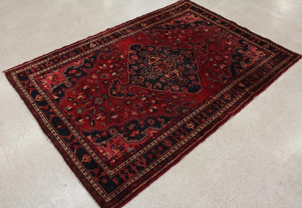 HAND KNOTTED PERSIAN AREA RUGHAND 341f18