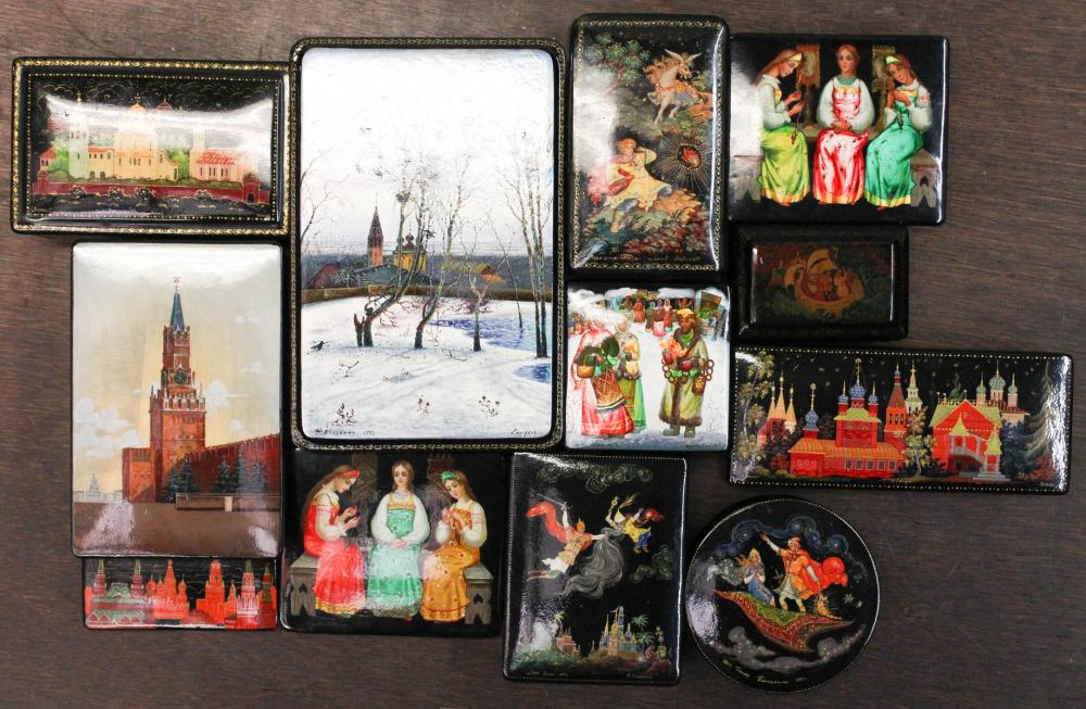 TWELVE RUSSIAN LACQUER BOXESTWELVE