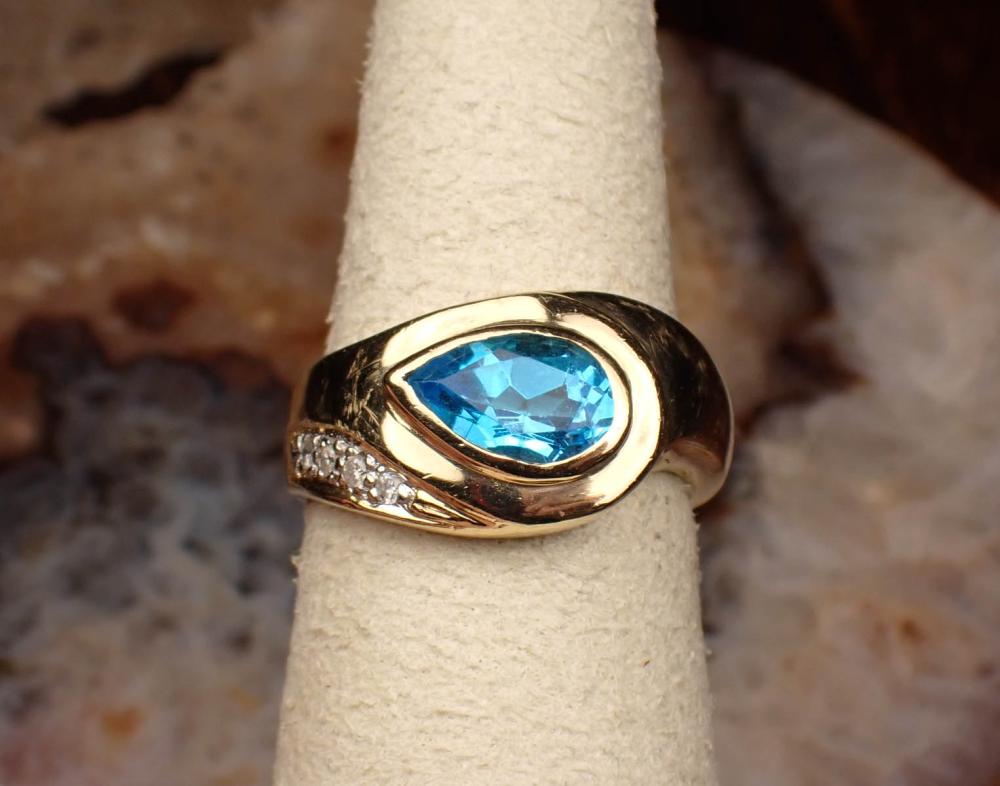 BLUE TOPAZ DIAMOND AND GOLD RINGBLUE 342124