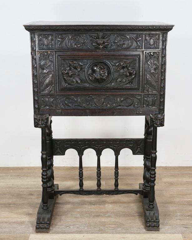 SPANISH BAROQUE STYLE CARVED BARGUENO