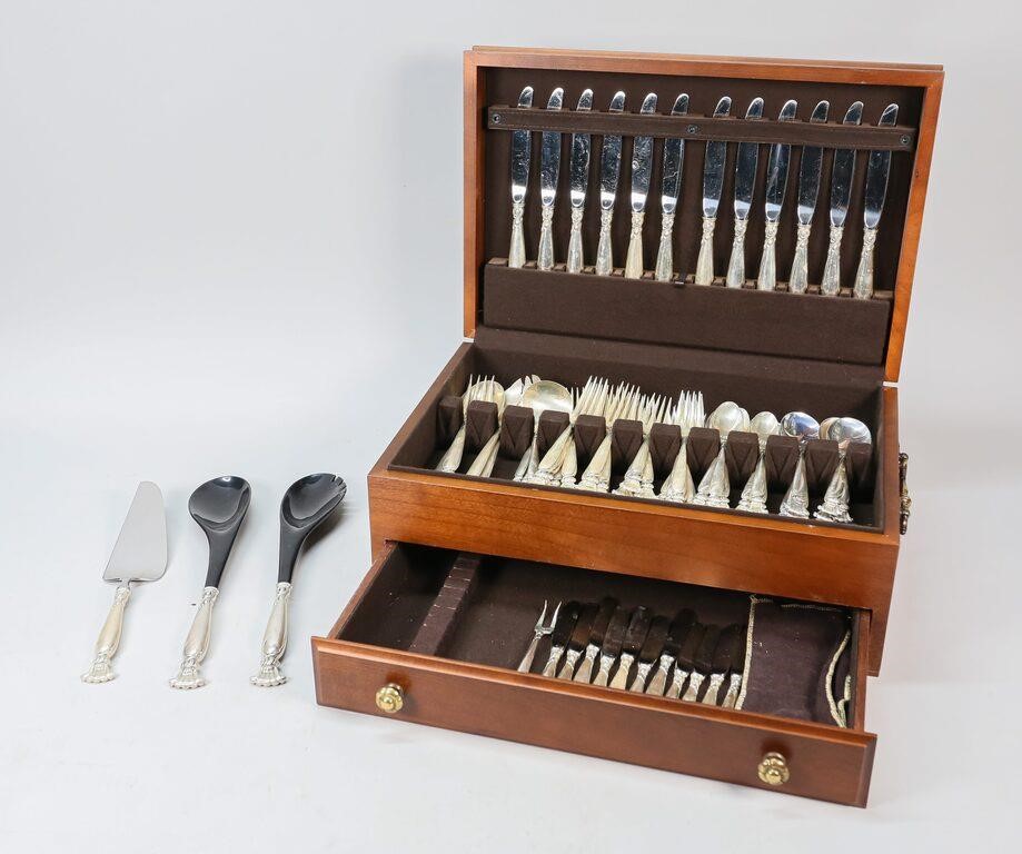 83 PIECES WALLACE STERLING FLATWARE83 342266