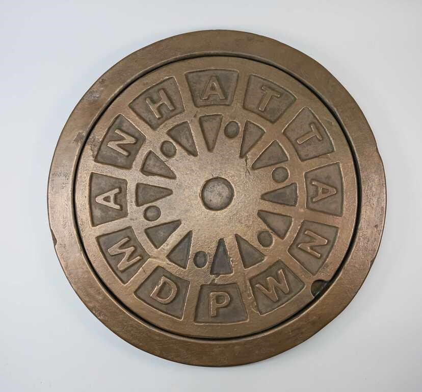 MANHOLE COVER SCULPTURE SIGNED 3422b9