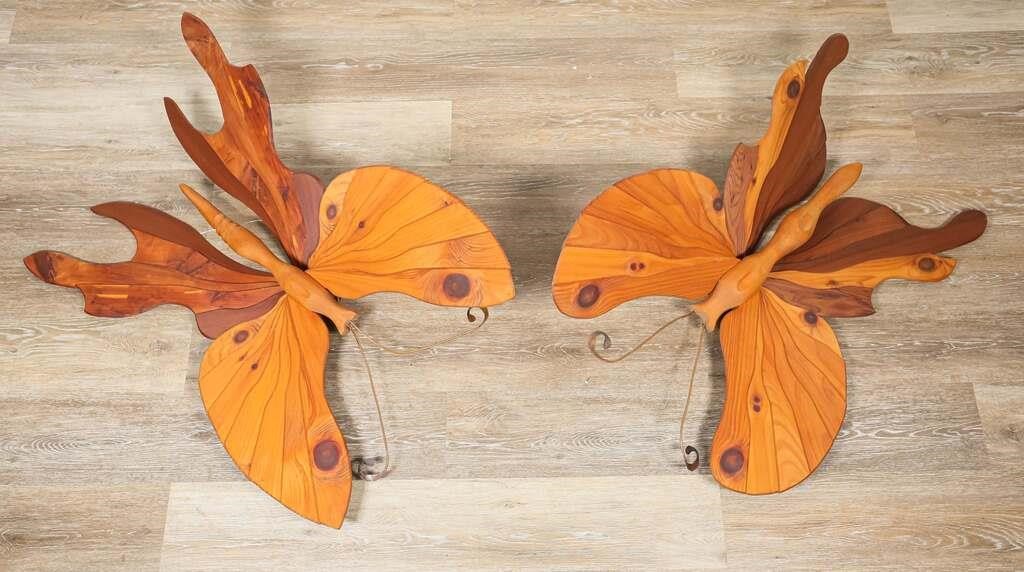 PAIR OF PANELED WOOD BUTTERFLY 342308