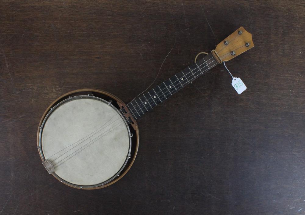 VINTAGE MAUNA LOA BANJO UKULELE 34233f