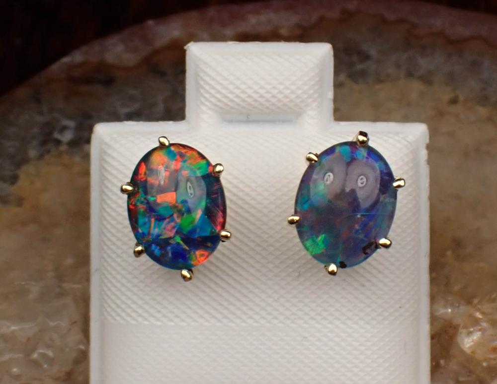 PAIR OF OPAL TRIPLET AND GOLD EAR