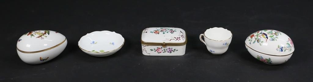 5 PIECE PORCELAIN LOTGrouping includes