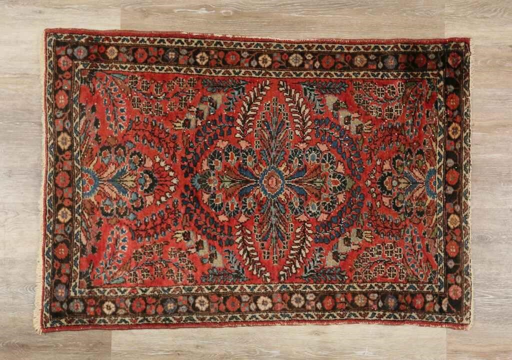 PERSIAN RUGPersian rug. Floral