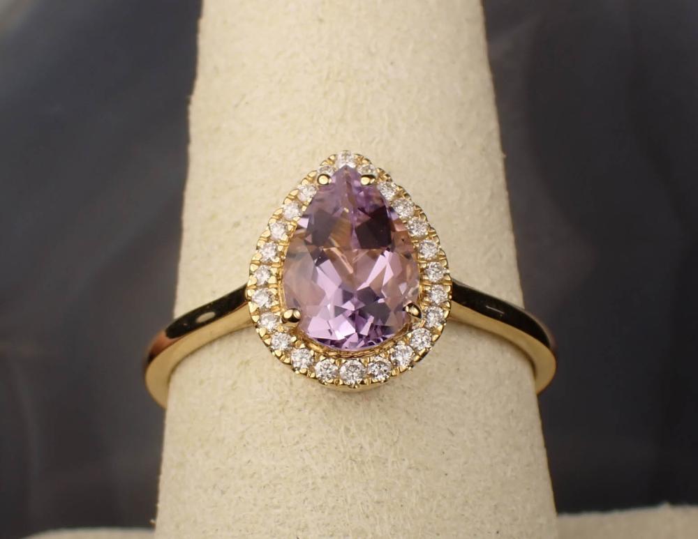 ROSE DE FRANCE AMETHYST AND GOLD 34253c