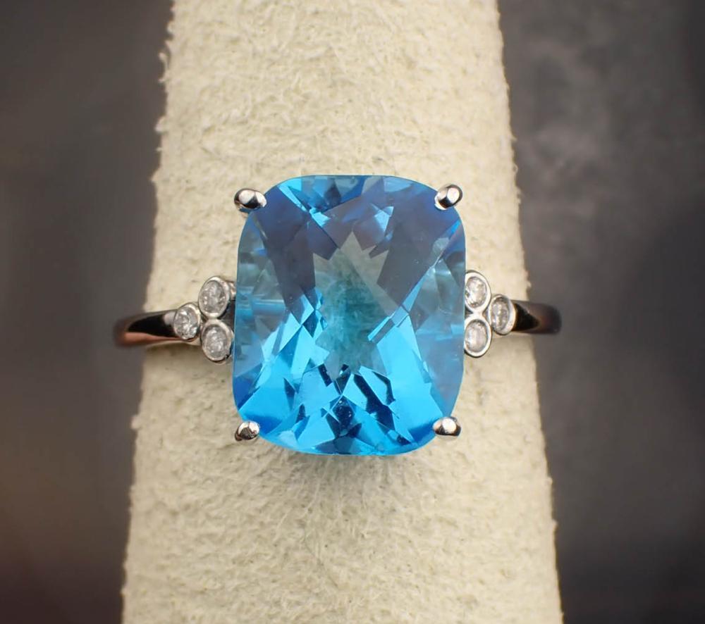 BLUE TOPAZ, DIAMOND AND GOLD RINGBLUE