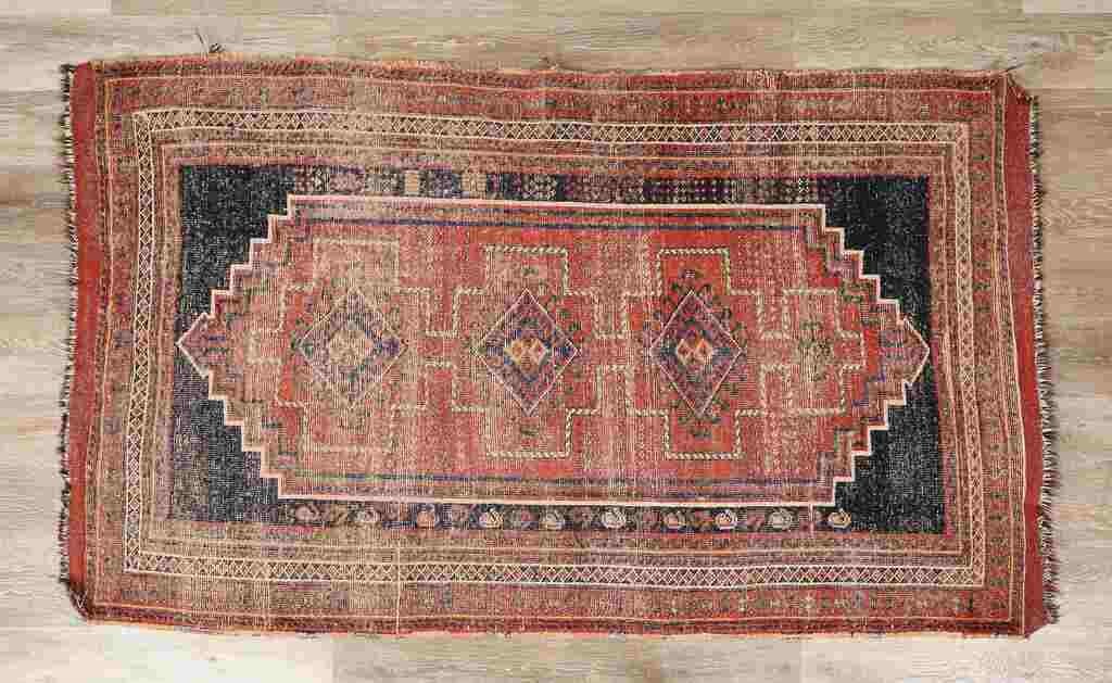 CAUCASIAN RUGCaucasian rug Three 34275c