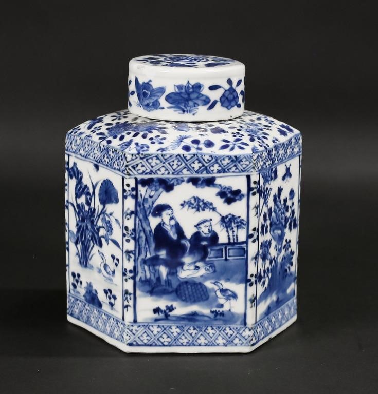 CHINESE PORCELAIN KANGXI TEA CADDYChinese 3427b4