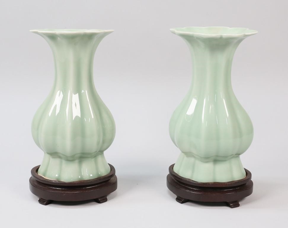 PAIR OF CHINESE PORCELAIN CELADON 3427be