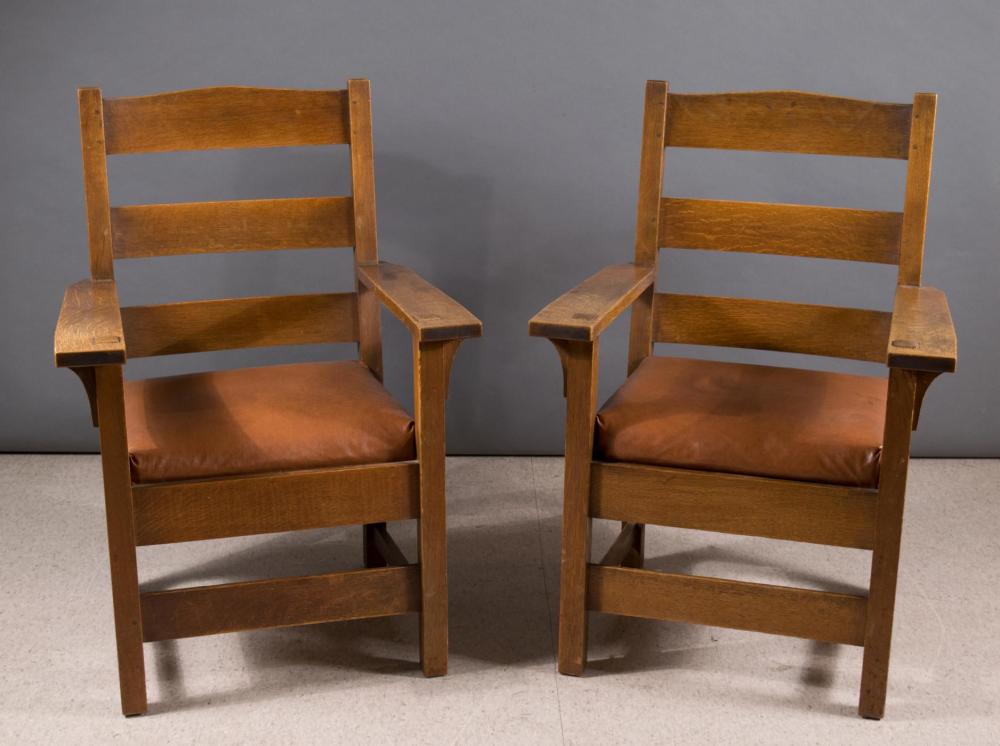 A PAIR OF GUSTAV STICKLEY OAK LADDER BACK 34288d